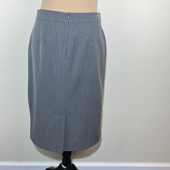 Chadwick’s grey pencil skirt size 4 - Picture 3 of 10